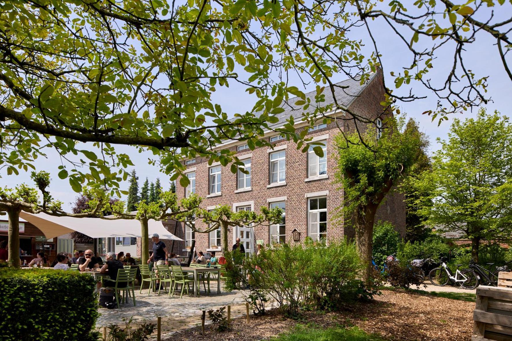 Hotel De Pastorie à Looz Extérieur photo